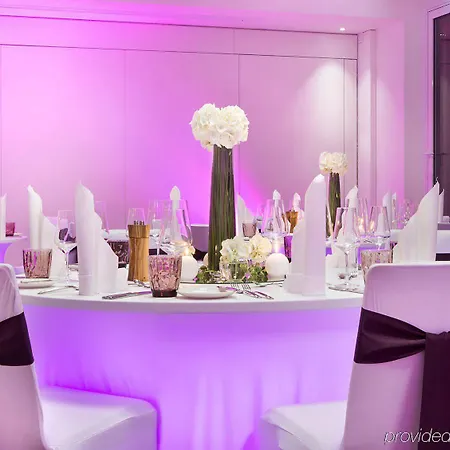 Fourside Ξενοδοχείο 4*