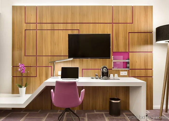 Отель Fourside Брауншвейг